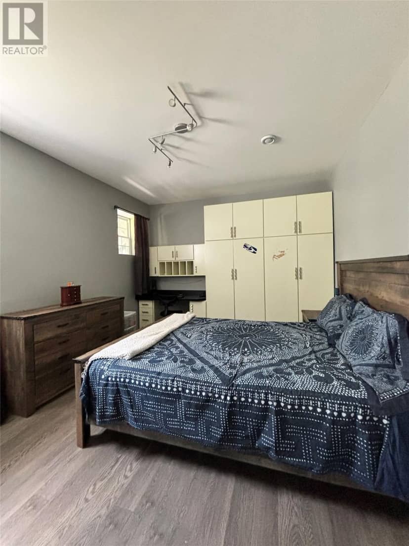 25 Bonia Avenue — photo 19 of 29