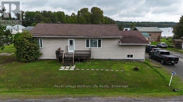 3 Cedar Avenue, Temagami