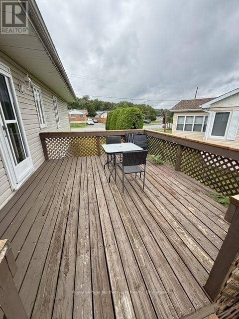 3 Cedar Avenue — photo 16 of 27