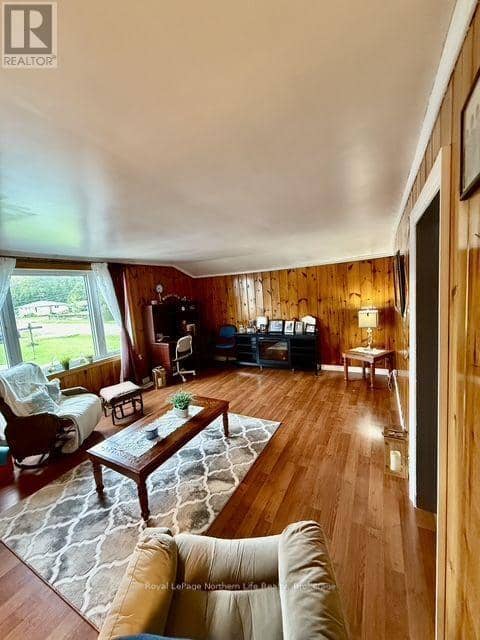 3 Cedar Avenue, Temagami, photo 5