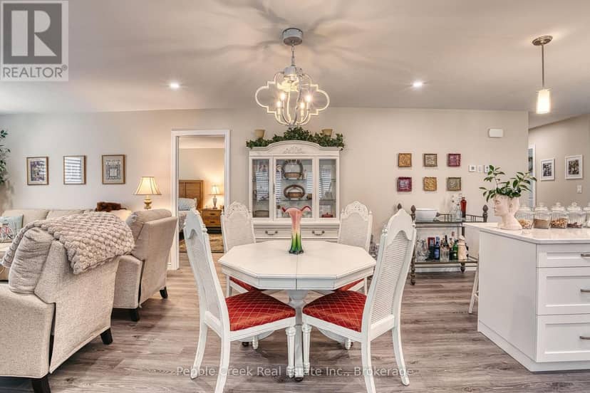 252 Lake Breeze Drive — photo 10 of 39