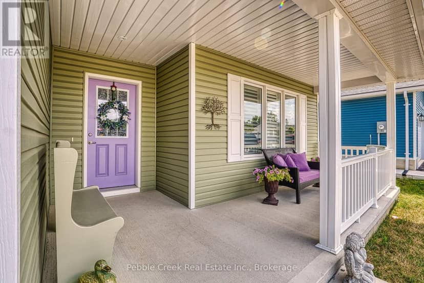 252 Lake Breeze Drive — photo 3 of 39