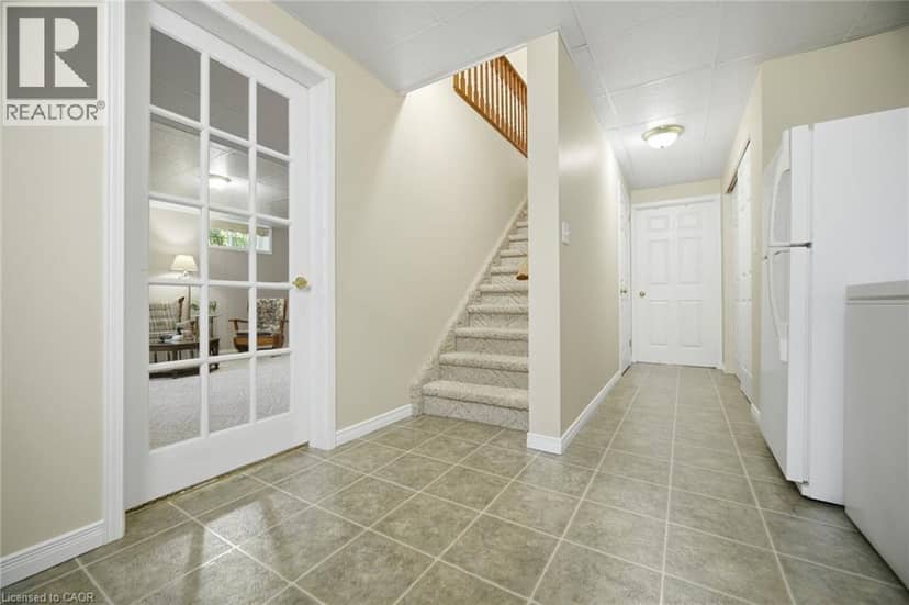 71 GRAYVIEW Drive — photo 26 of 40