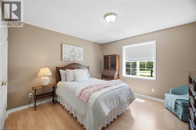71 GRAYVIEW Drive — photo 22 of 40