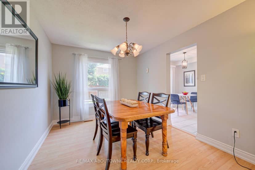 1140 Avondale Drive — photo 15 of 40