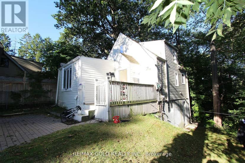 961 Lakeshore Road W — photo 2 of 31