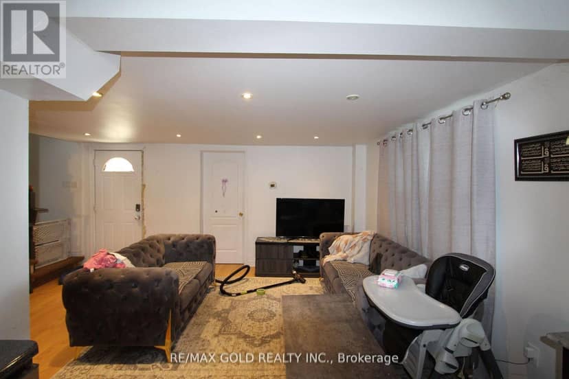 961 Lakeshore Road W — photo 28 of 31