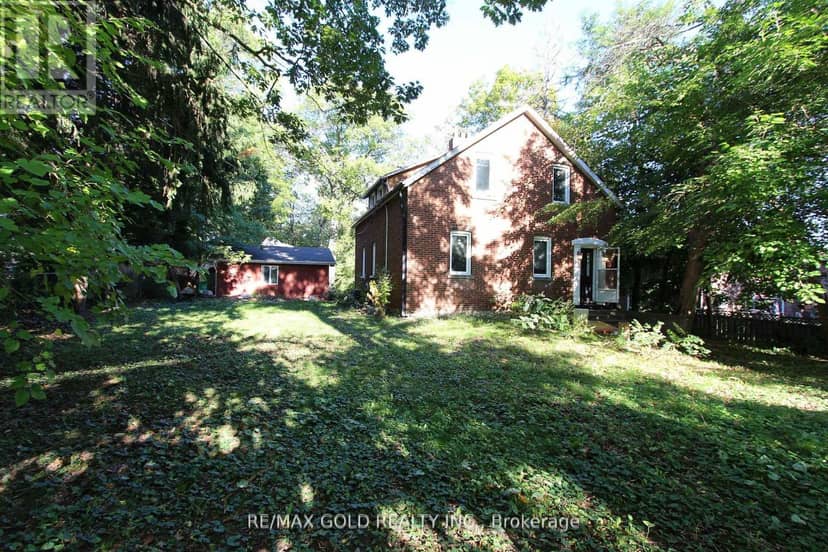 961 Lakeshore Road W — photo 6 of 31