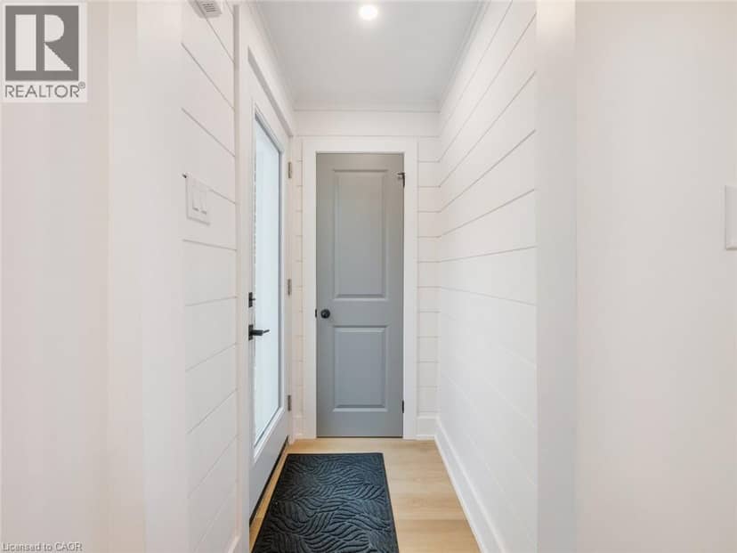 51 WOODBRIDGE Road — photo 5 of 40