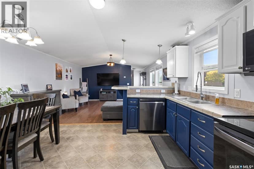 294 Byron STREET — photo 10 of 30
