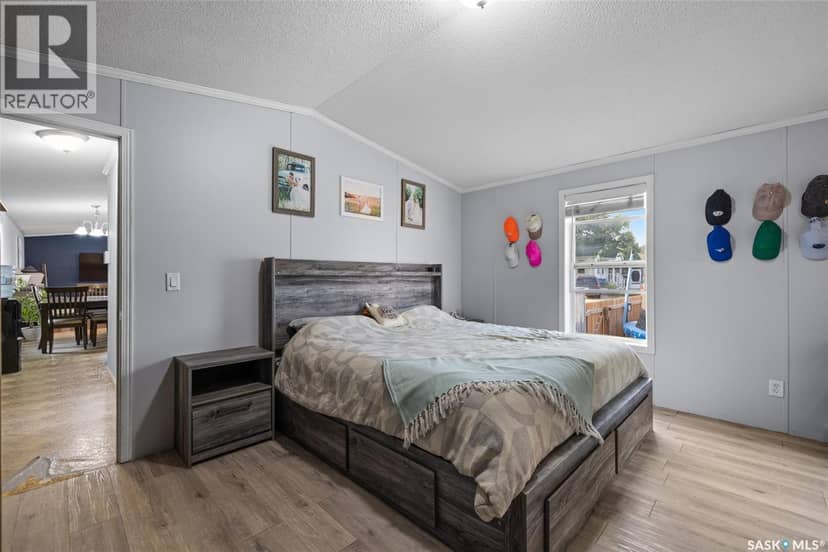 294 Byron STREET, Southey, photo 7
