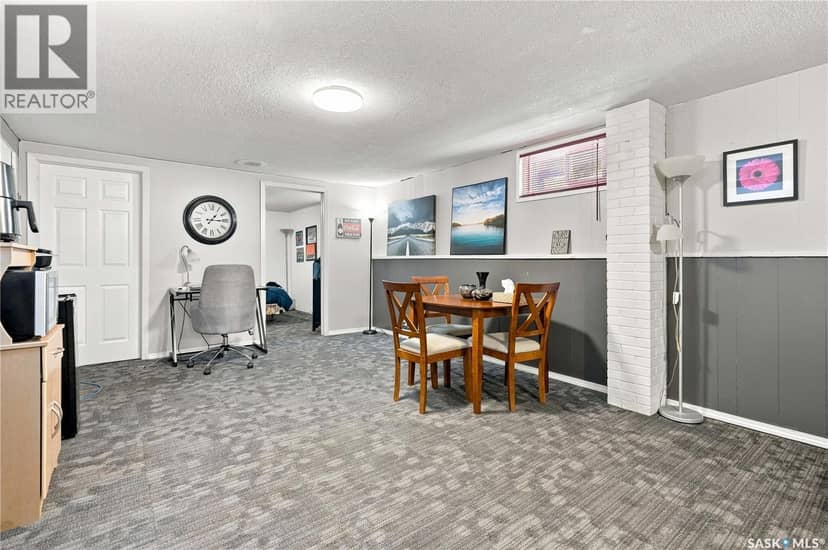 1312 King CRESCENT — photo 30 of 40