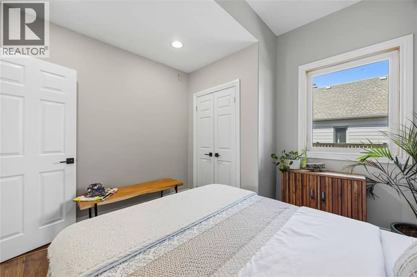 267 Nelson Street — photo 15 of 40