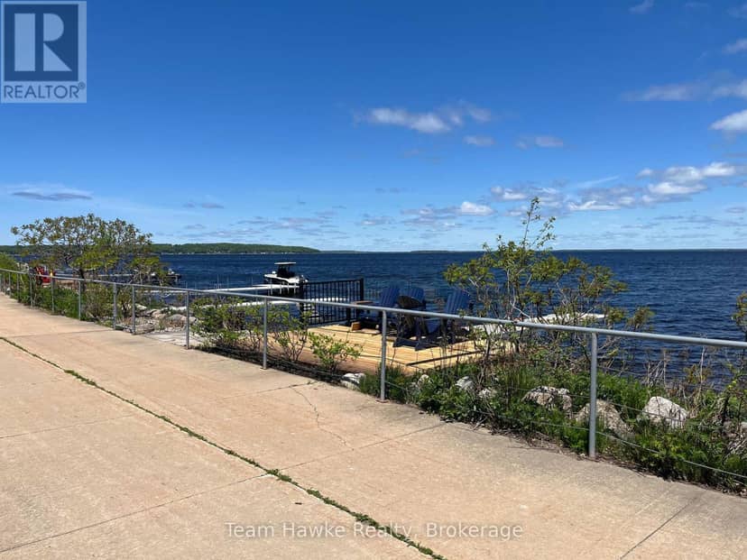 637 Aberdeen Boulevard — photo 9 of 12