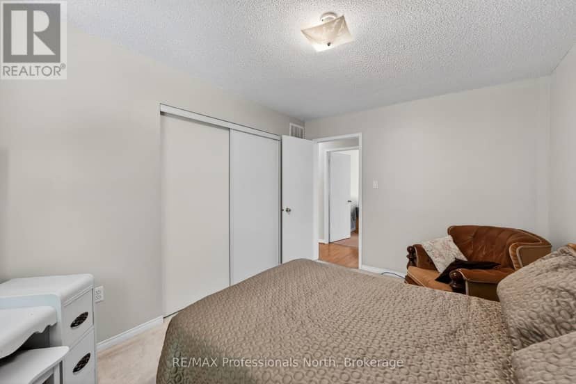 48 Fairway Crescent — photo 21 of 40
