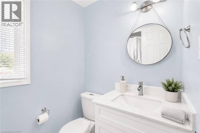 172 ALDERLEA Avenue — photo 31 of 40