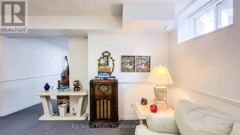 Unit 4 - 76582 Jowett's Grove Road, Bluewater, photo 4
