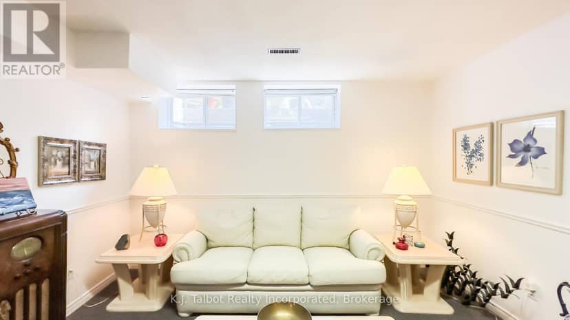 Unit 4 - 76582 Jowett's Grove Road, Bluewater, photo 6