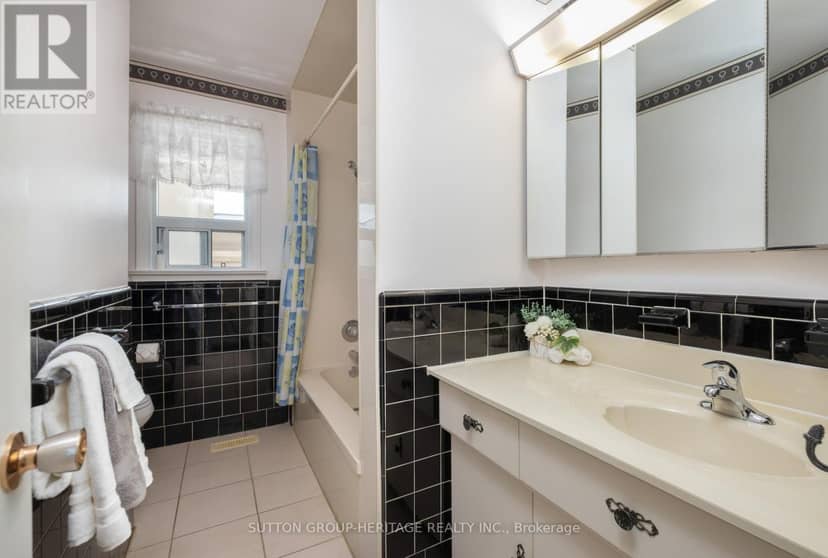 23 Gaiety Drive — photo 20 of 32
