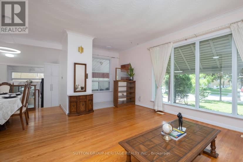 23 Gaiety Drive — photo 3 of 32