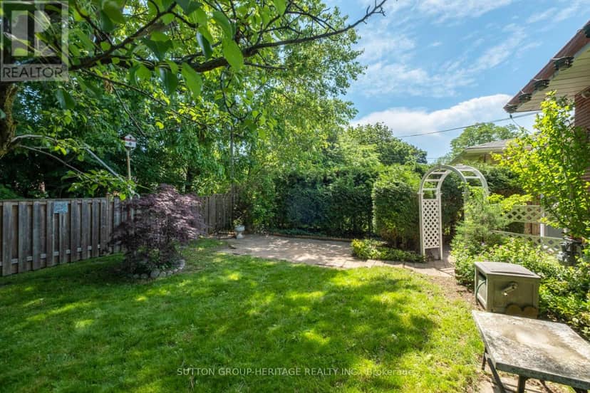 23 Gaiety Drive — photo 30 of 32