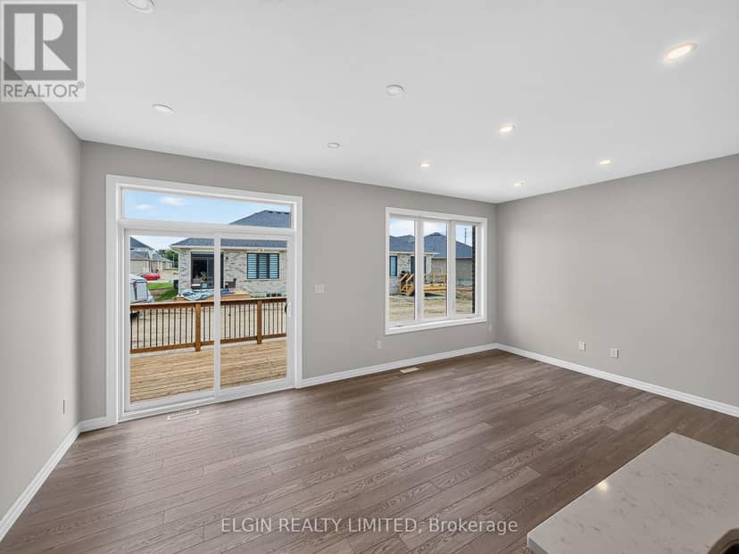2 Thomas Court — photo 10 of 29