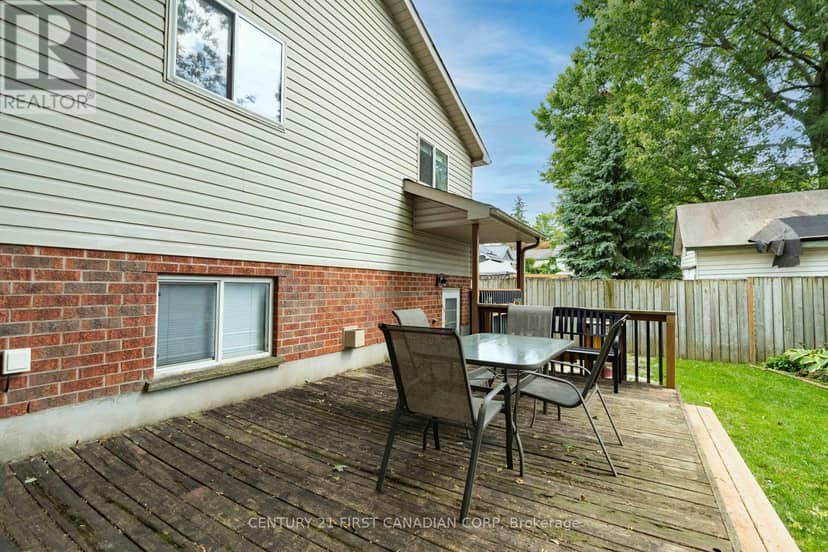 6297 William Street — photo 9 of 40