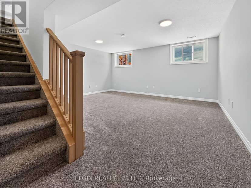 6 Thomas Court — photo 21 of 31