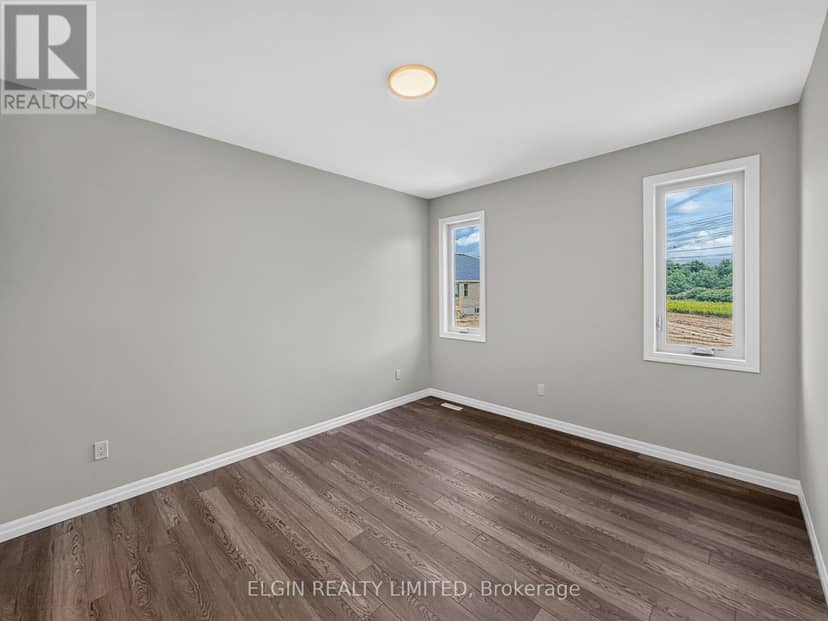 8 Thomas Court — photo 18 of 32