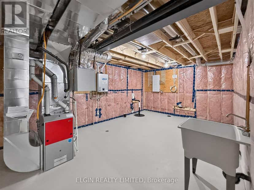 8 Thomas Court — photo 29 of 32