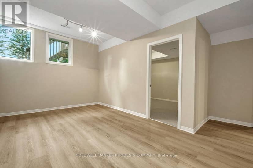 157 Gladeview Private — photo 19 of 24