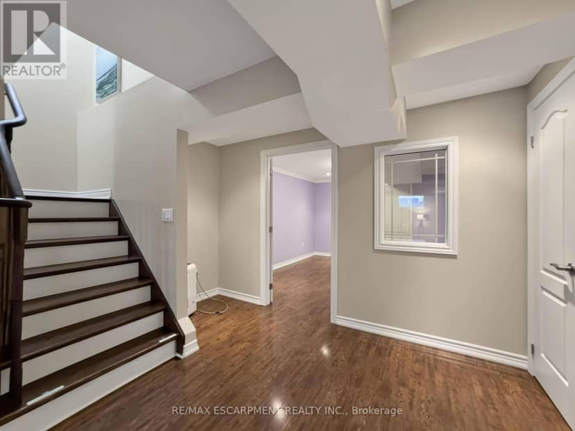 17 - 3353 Liptay Avenue — photo 35 of 40