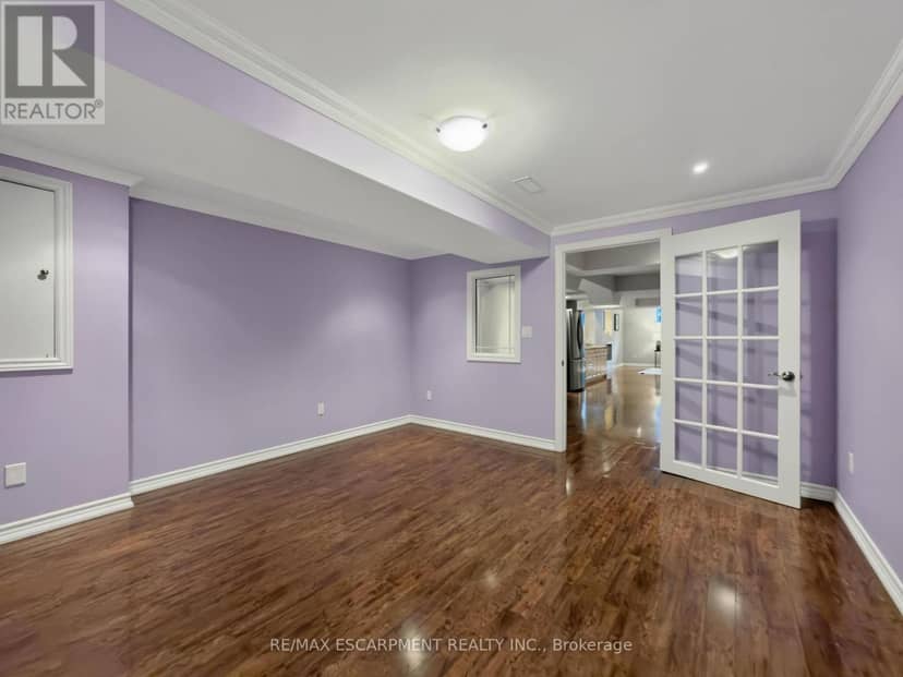 17 - 3353 Liptay Avenue — photo 37 of 40