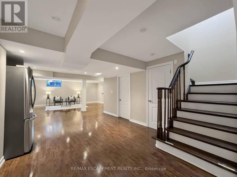 17 - 3353 Liptay Avenue — photo 29 of 40