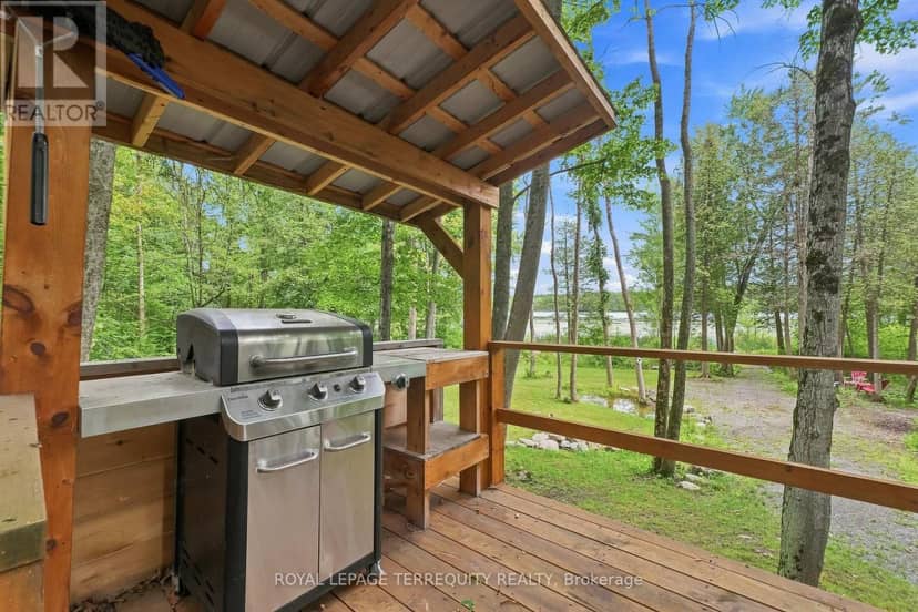 299 Swinburne Lane — photo 28 of 40