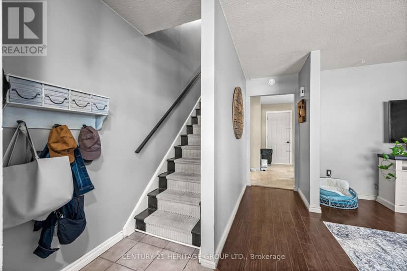 173 Rosemund Crescent — photo 7 of 25
