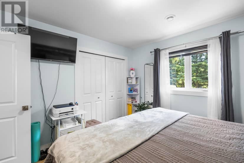 647 Wilmot Lane — photo 18 of 37