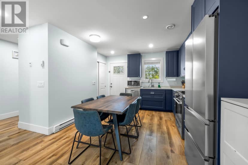 647 Wilmot Lane — photo 9 of 37