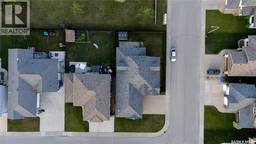 62 Glen Howard WAY — photo 12 of 40