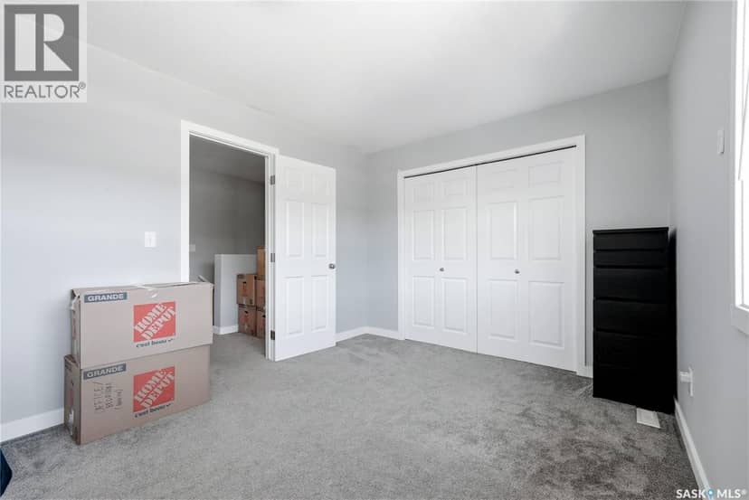 18 4500 Child AVENUE — photo 17 of 24