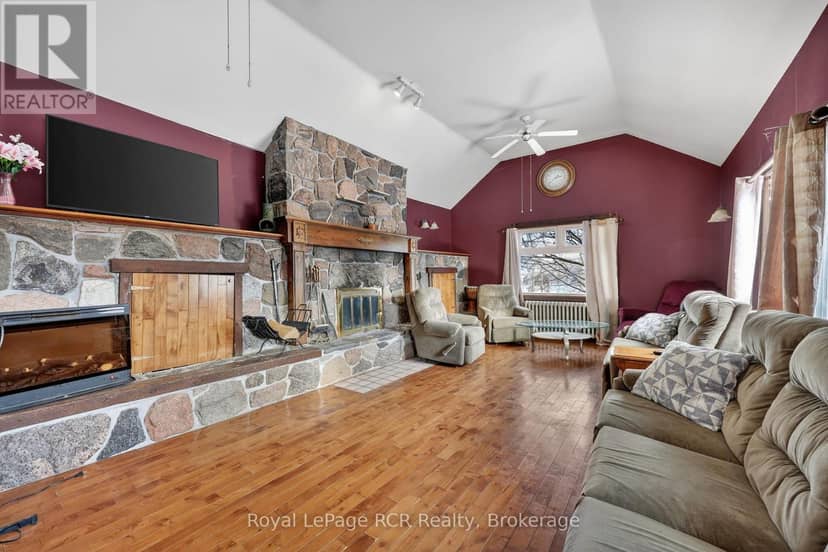 2553 County Road 42 — photo 18 of 36