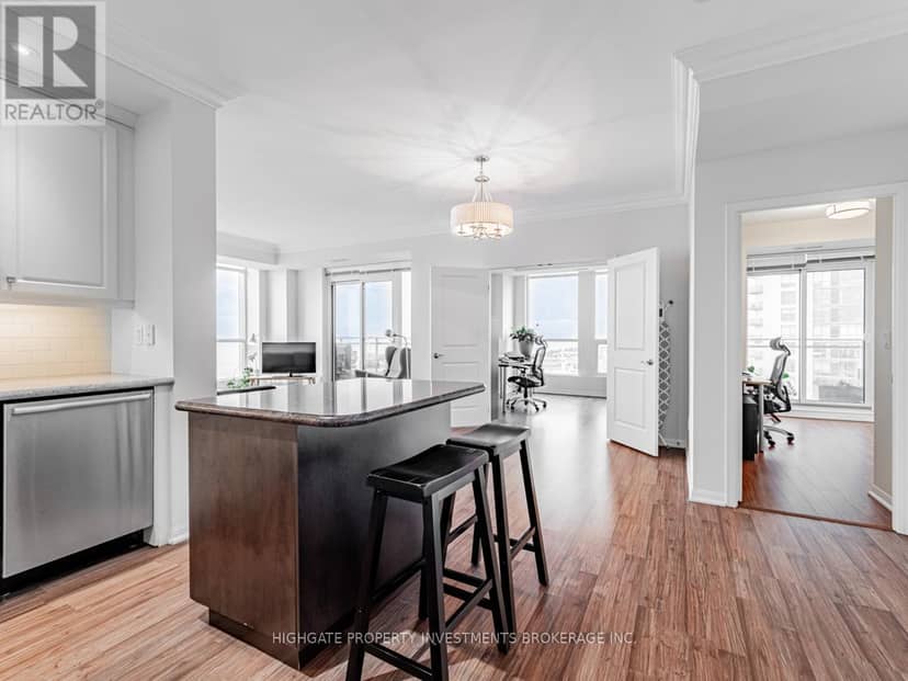 2506 - 628 Fleet Street — photo 8 of 31