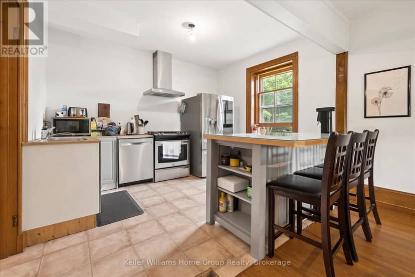 339 Garafraxa Street E — photo 11 of 27