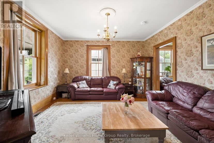339 Garafraxa Street E — photo 6 of 27