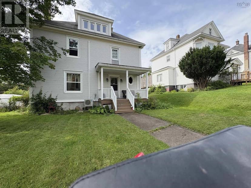 11 Victoria Avenue — photo 24 of 29