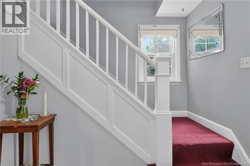 210 Blythwood Avenue — photo 15 of 40