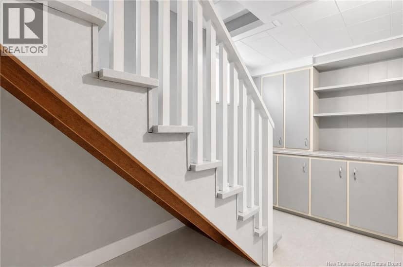 210 Blythwood Avenue — photo 22 of 40