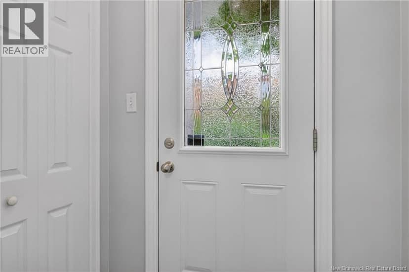 210 Blythwood Avenue — photo 27 of 40