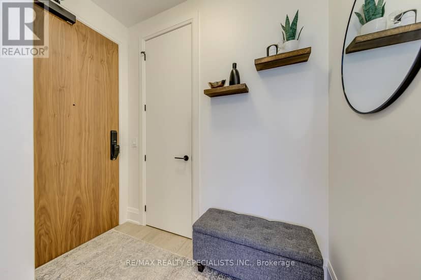 304 - 55 Port Street — photo 4 of 40