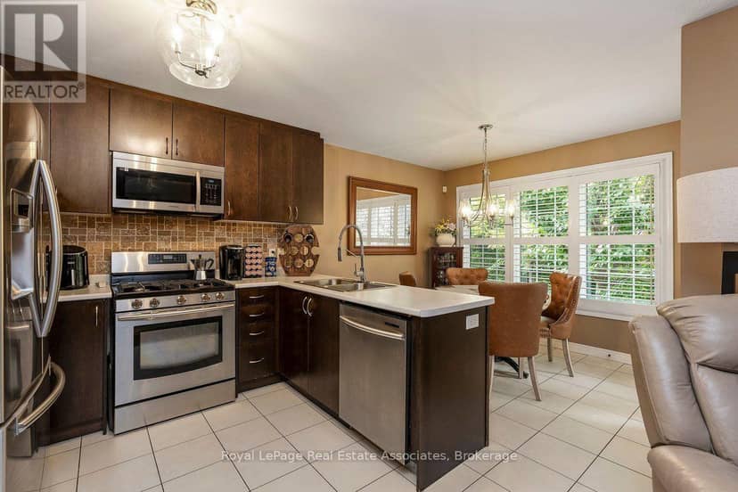 24 Lacorra Way — photo 11 of 40